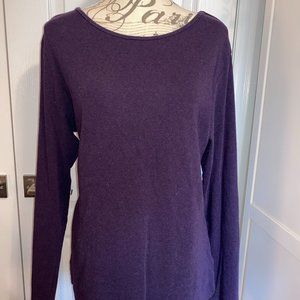 Long sleeved boat neck shirt